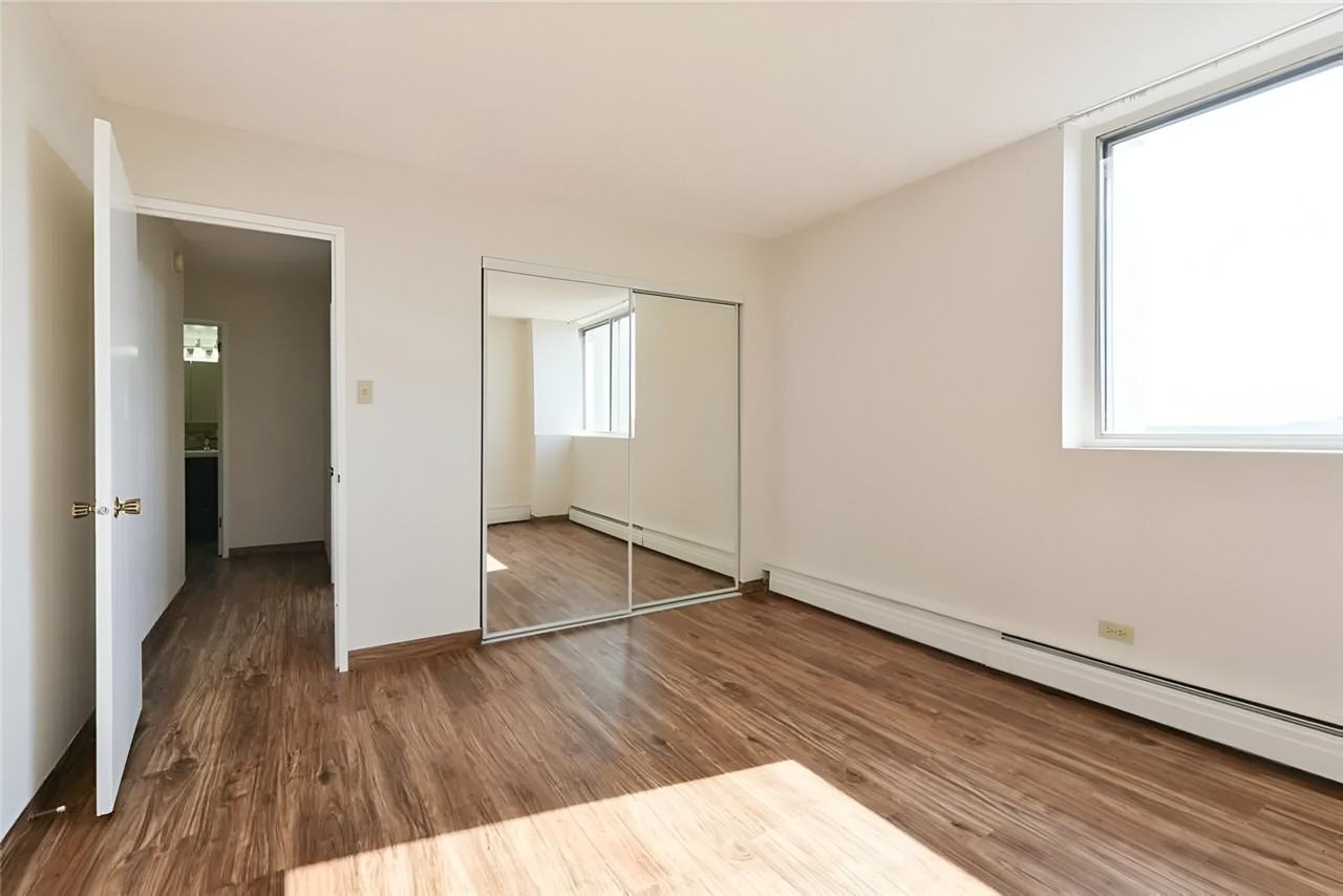 Kingsway Lofts & Apartments - Photo 7 of 23