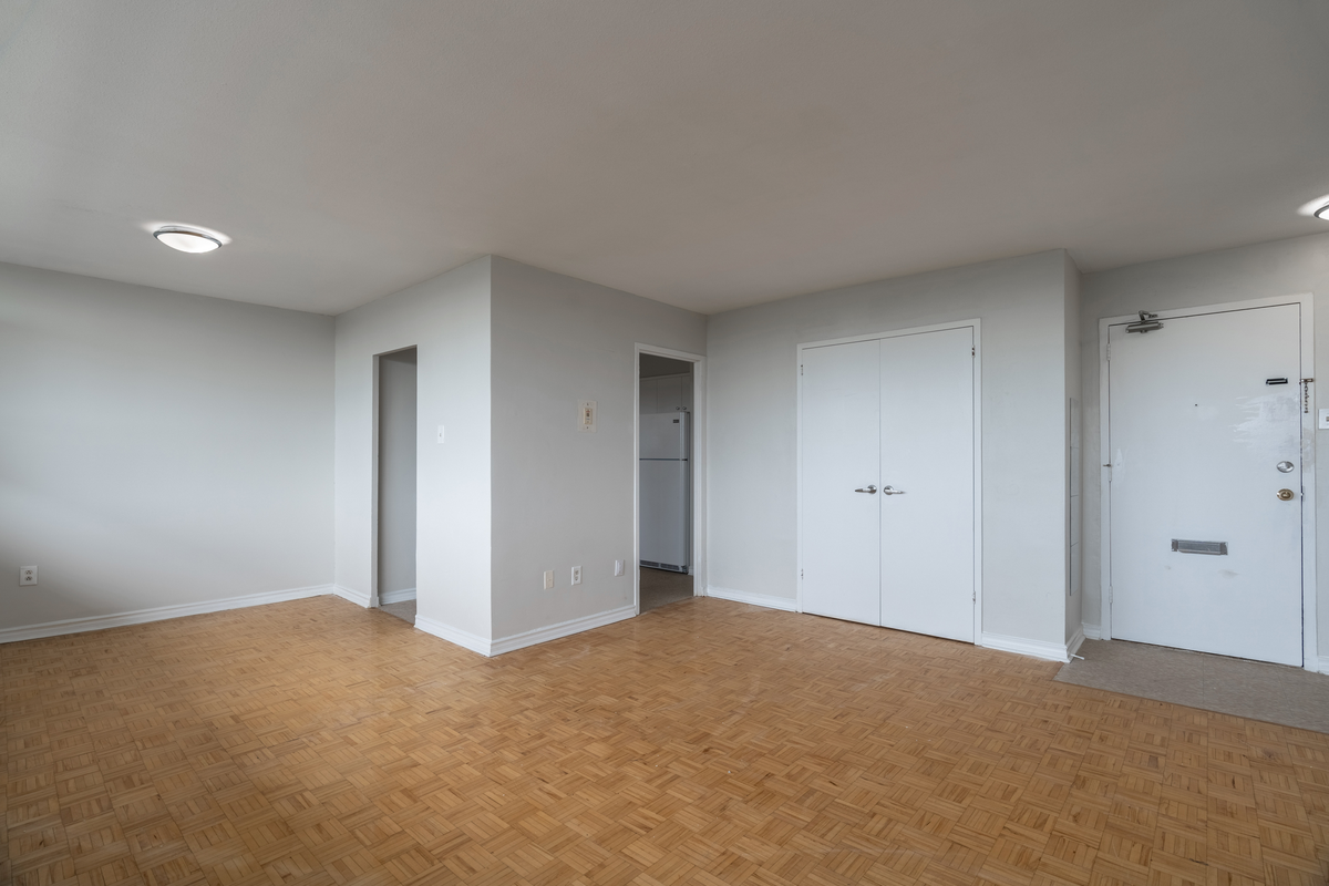 310 Niska Road - Photo 4 of 18