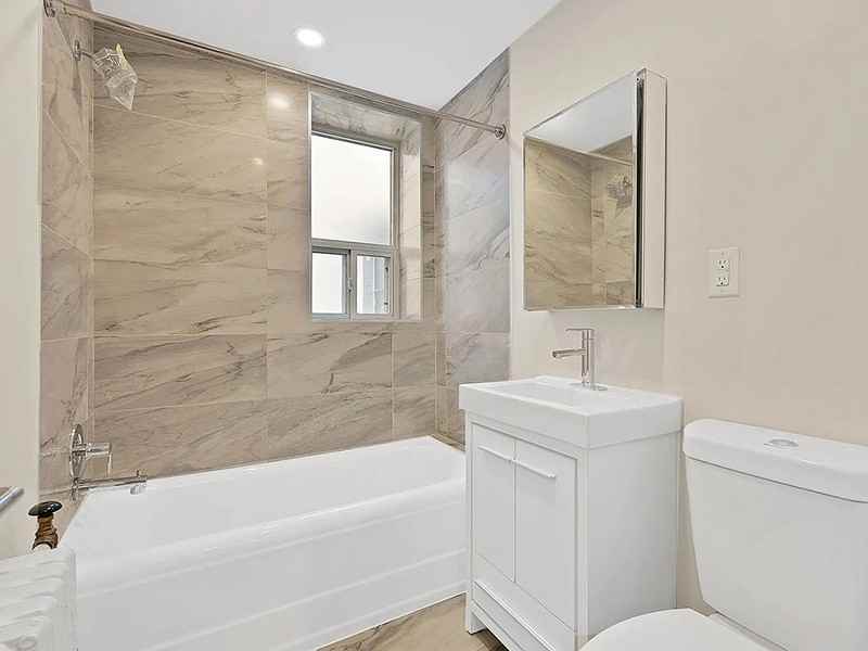 697-701 Eglinton Avenue W - Photo 5 of 13