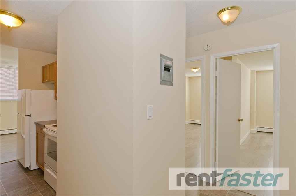 St. Moritz Villa - Photo 4 of 26