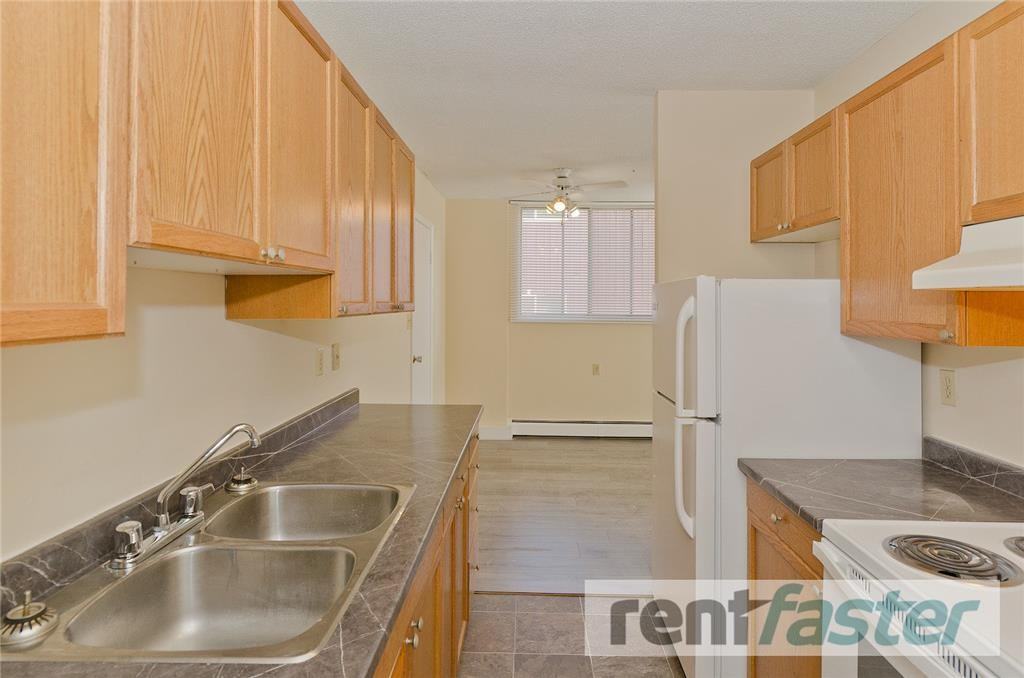 St. Moritz Villa - Photo 6 of 26