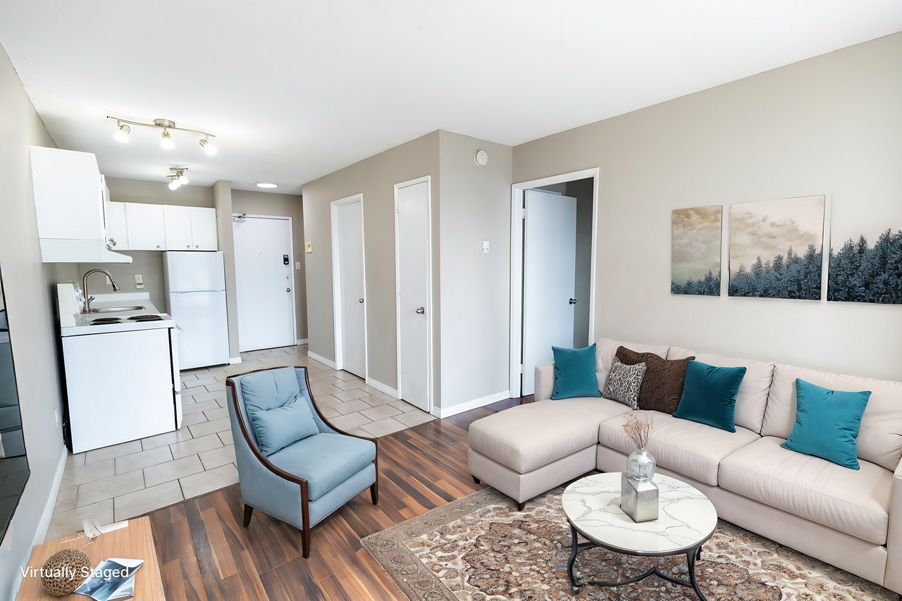 Mainstreet Place - Photo 4 of 22