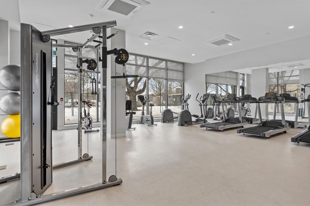 Milieu & Ballantyne Apartments - Photo 5 of 21