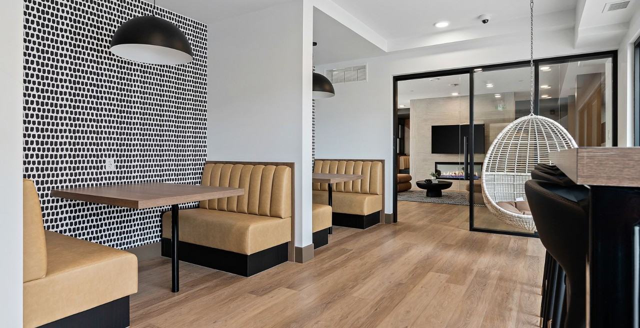 Edison 50 - Photo 7 of 50