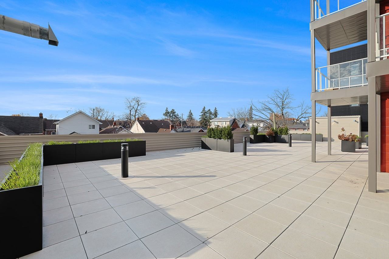 Mural Kingston - Photo 3 of 50