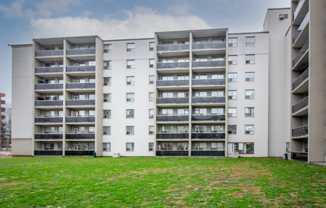 7471 Yonge Street Thornhill - Photo 1 of 1