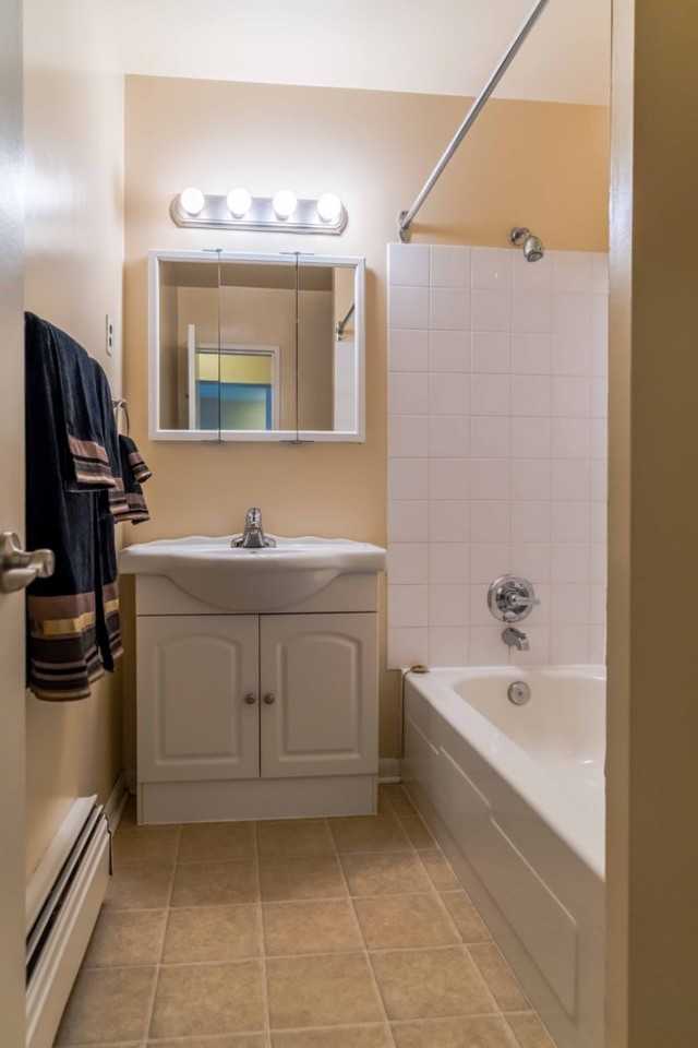 555 River Avenue - Photo 7 of 12