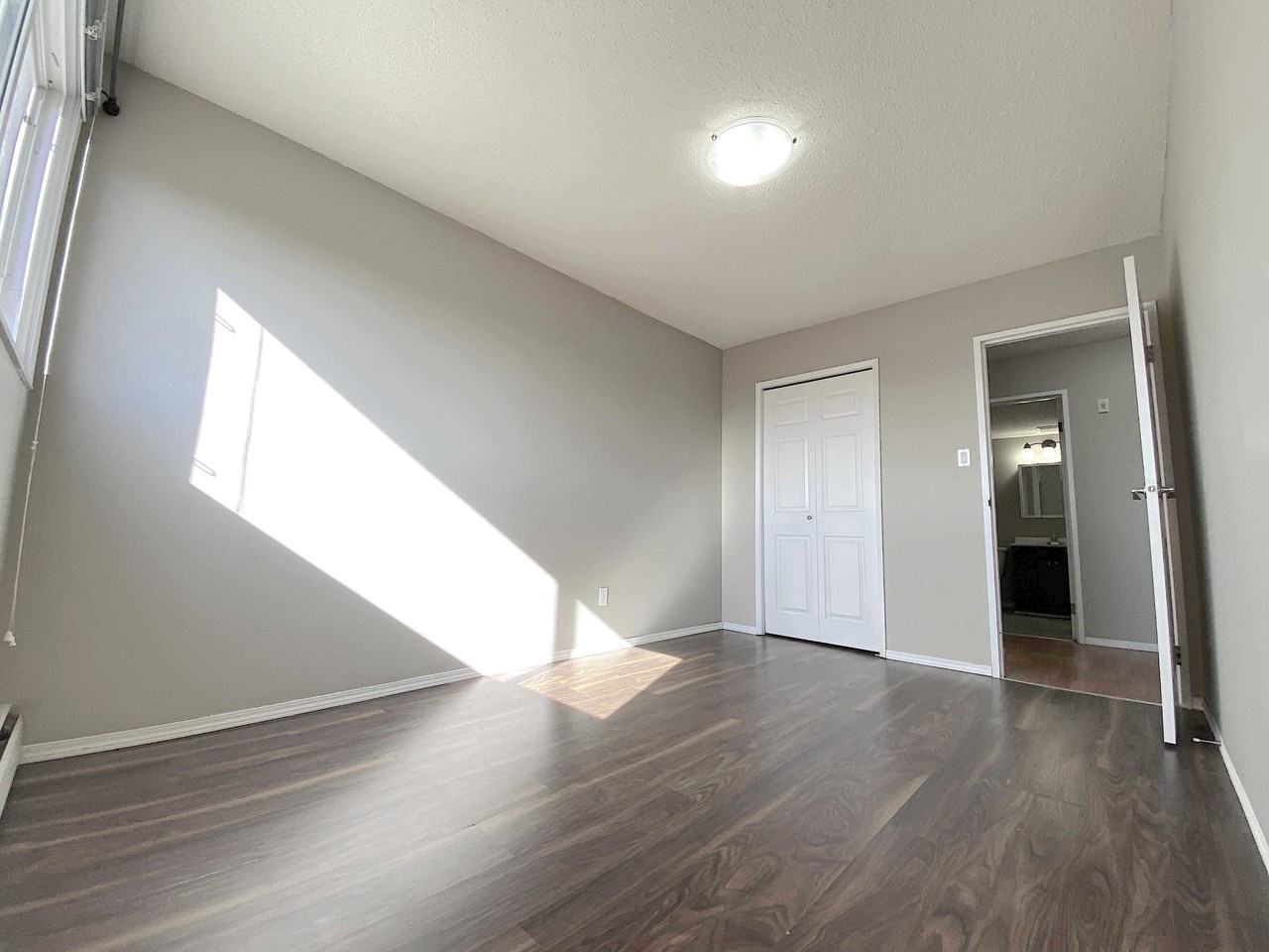 Lynden Court - Photo 6 of 11