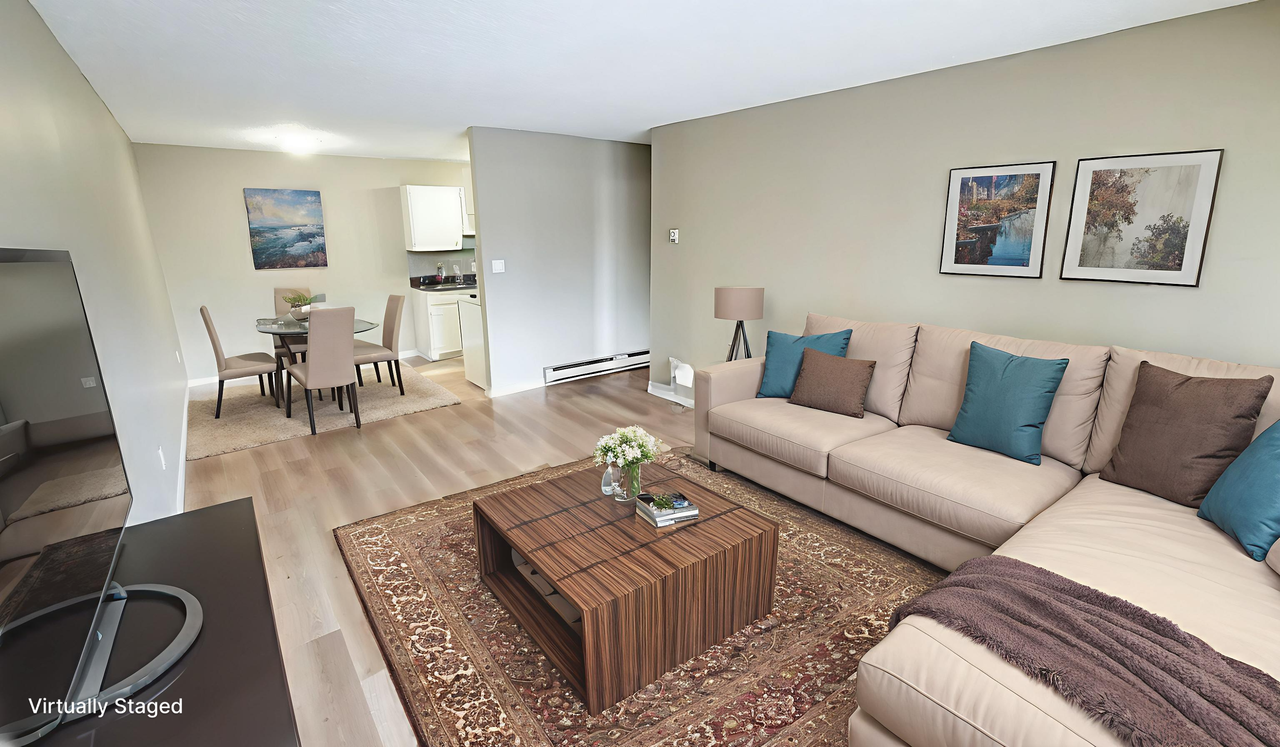 Charlotte Manor - Photo 3 of 16