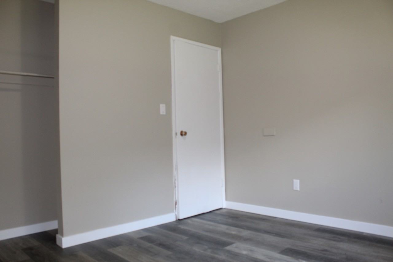 Mainstreet on 33rd - Photo 7 of 13