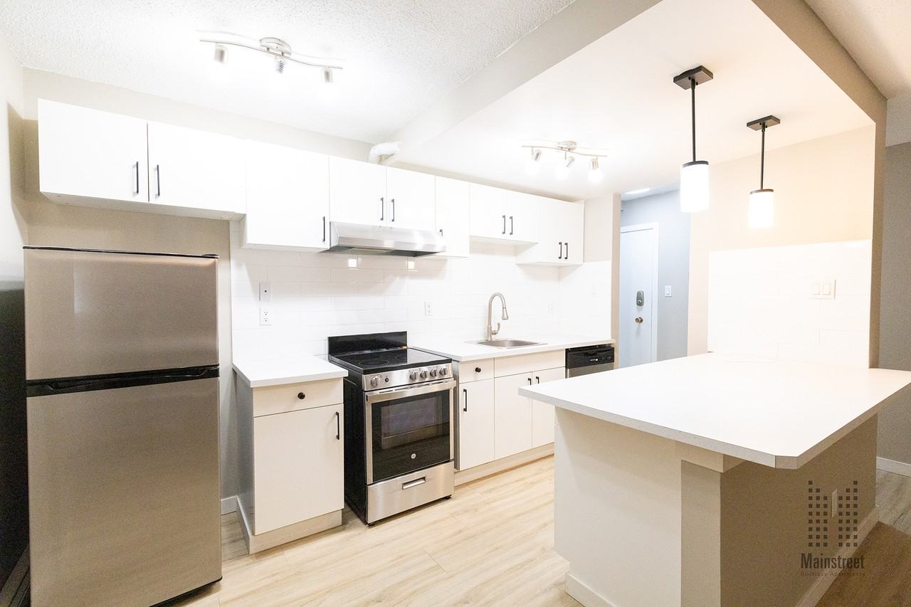 Crescent Heights Apartments - Photo 5 of 24