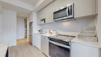 featured image of 4365 Bloor St W