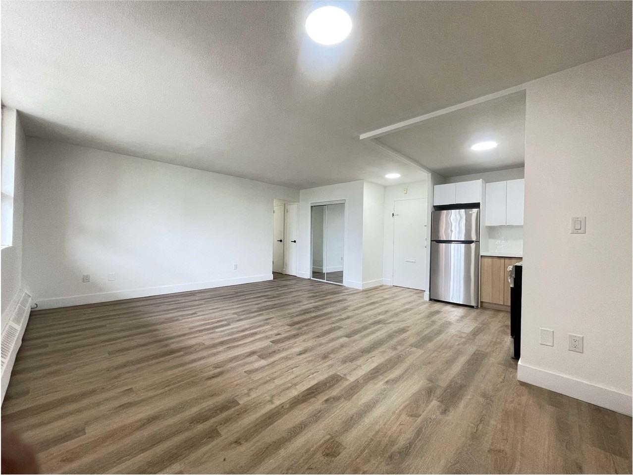 70 Paisley Boulevard West - Photo 4 of 15