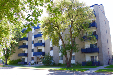 Grenoble Manor - Photo 4 of 4