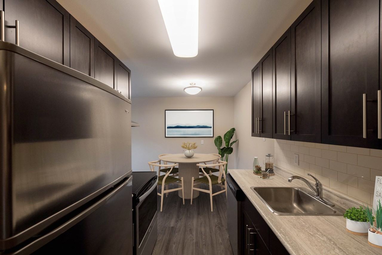 La Tour Eiffel B - Photo 7 of 21