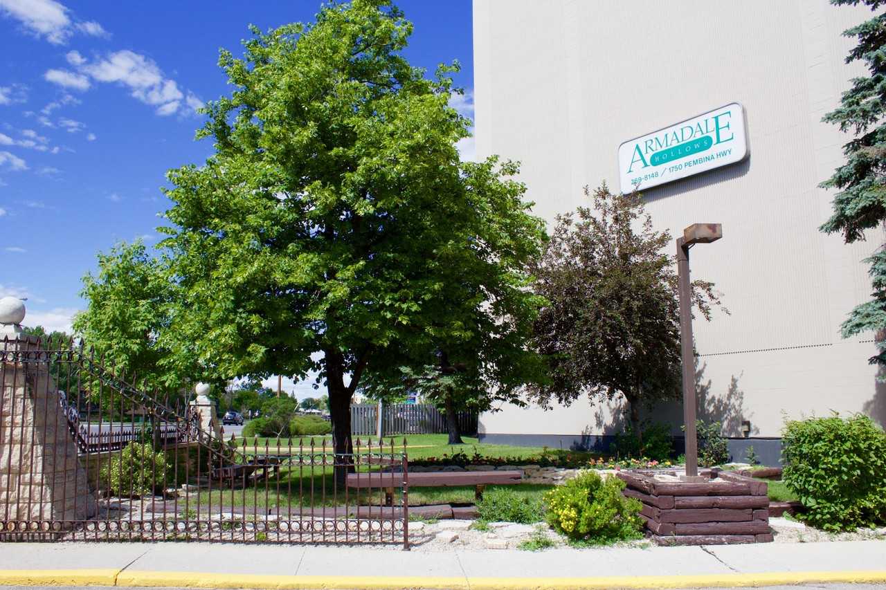 Armadale Hollows - Photo 4 of 12