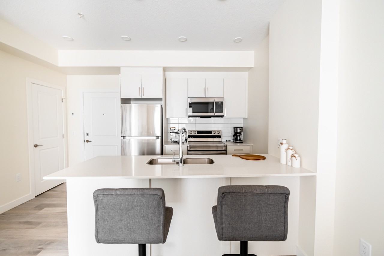 Chappelle 28 Apartment - Photo 4 of 50