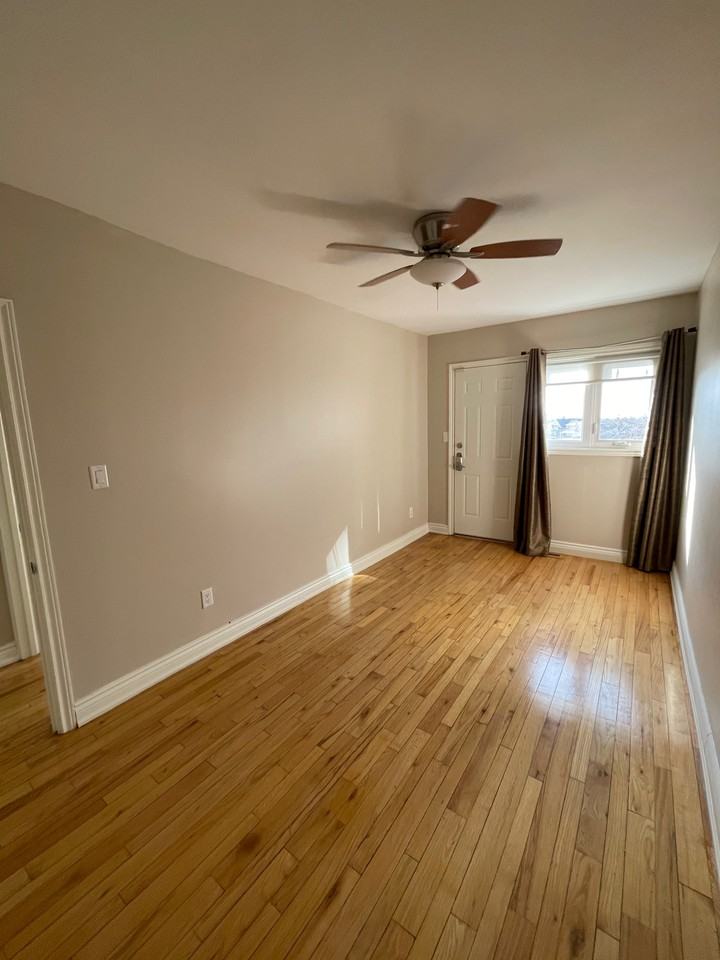 1729 Eglinton Avenue West - Photo 4 of 10