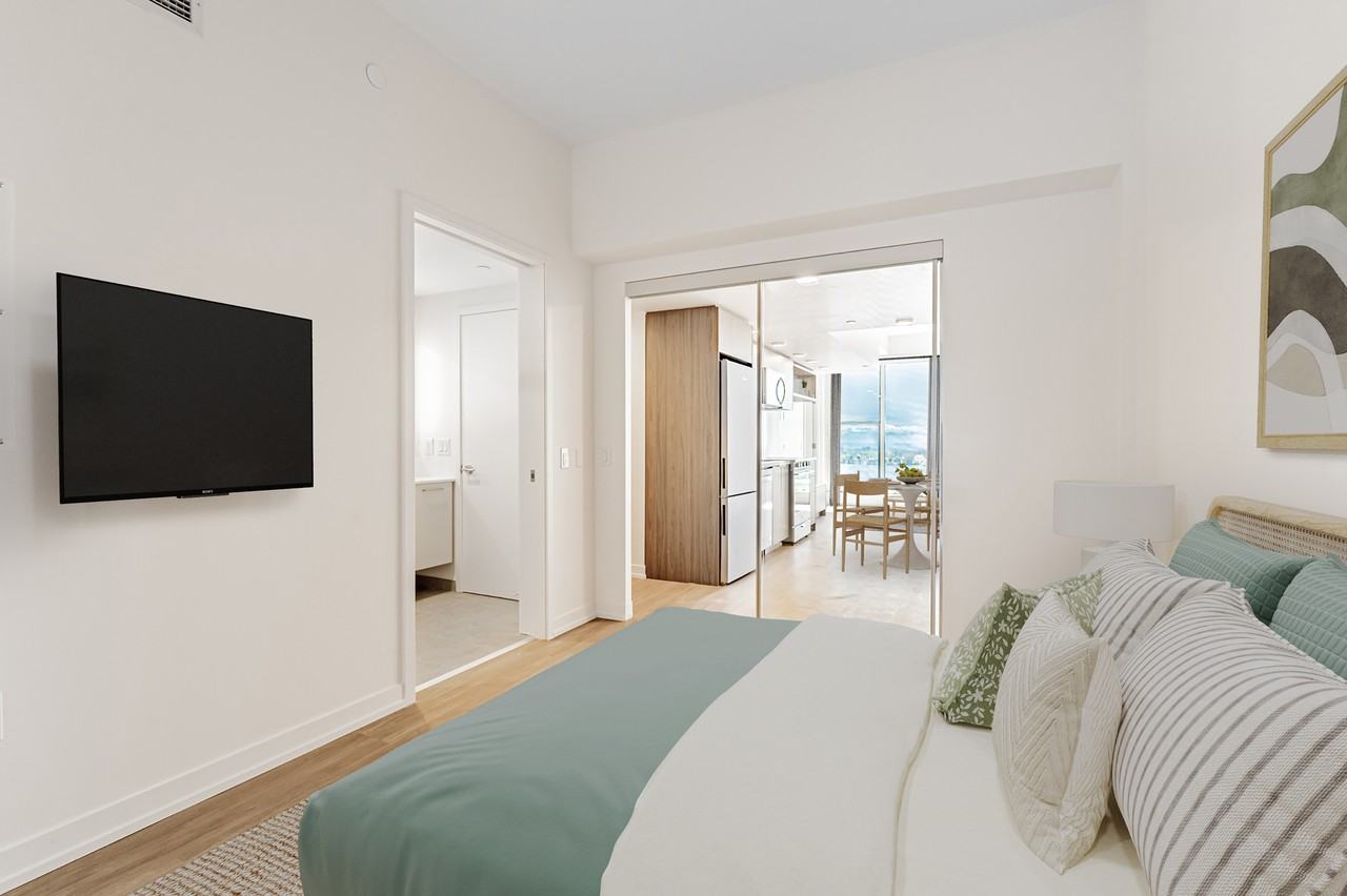 370 Queens Quay West - Photo 7 of 24