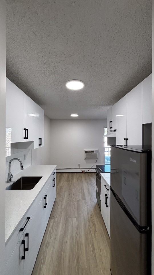 Tamaron Square - Photo 6 of 35