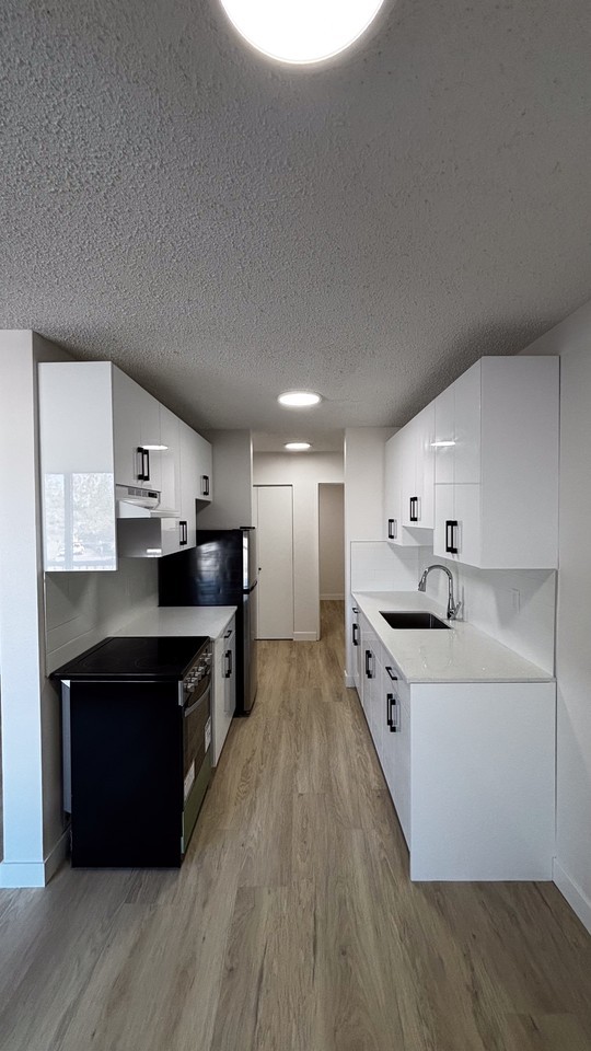 Tamaron Square - Photo 7 of 35