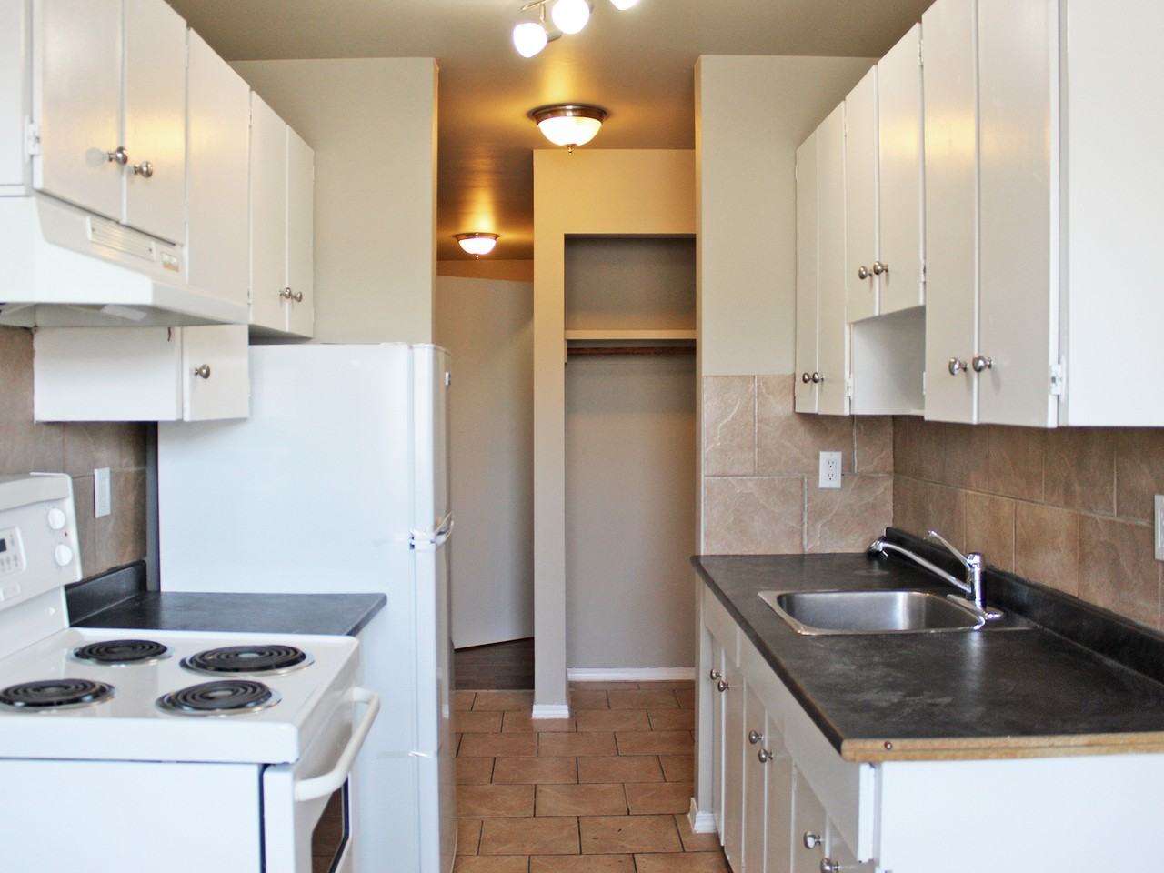 Taurus Apartments - Photo 3 of 8