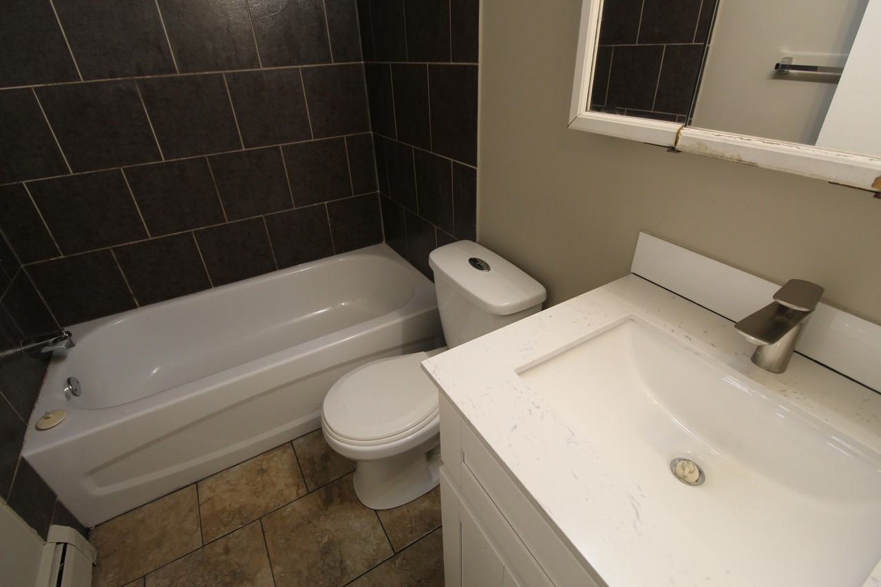 Queen Mary Apartments - Photo 5 of 7