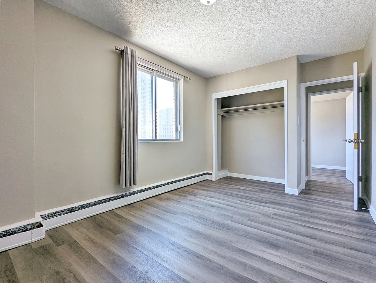 Downtown Edmonton Apartments - Photo 5 of 14