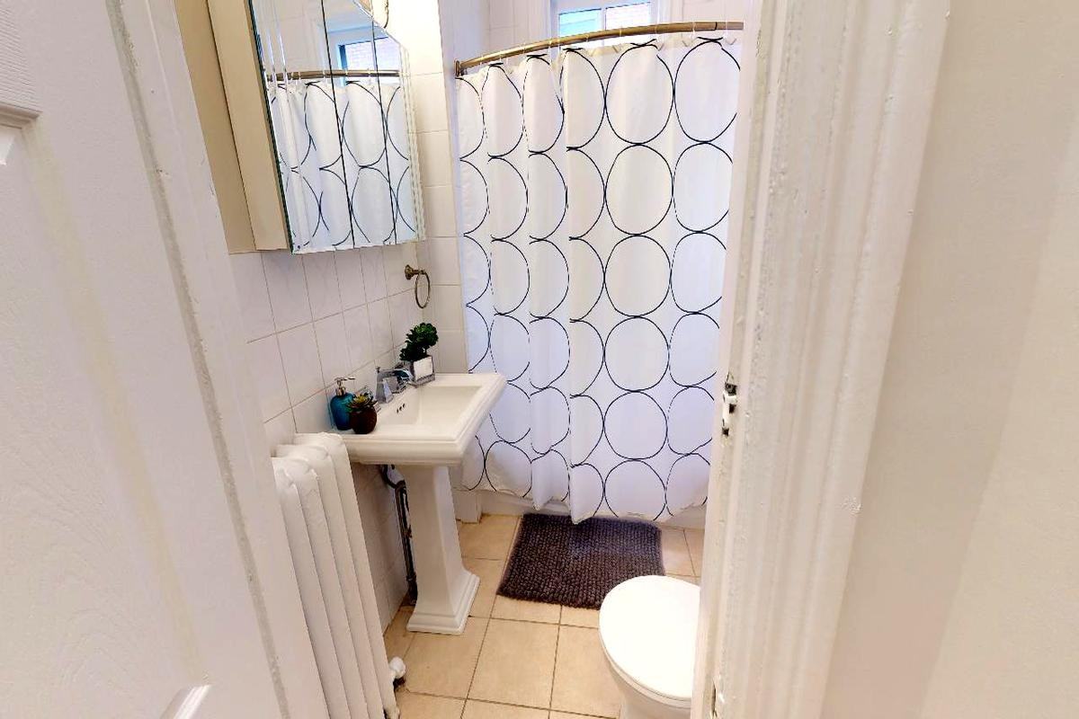 155 MacLaren - Photo 6 of 17