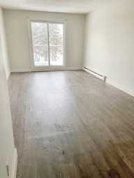 14 Cartier Court - Photo 5 of 11