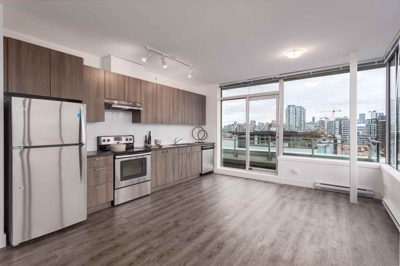 The Evan - Photo 2 of 9