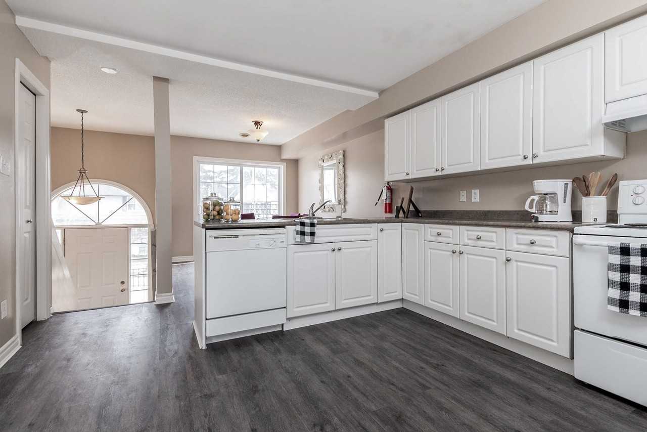 21 Alma Street - Photo 4 of 10