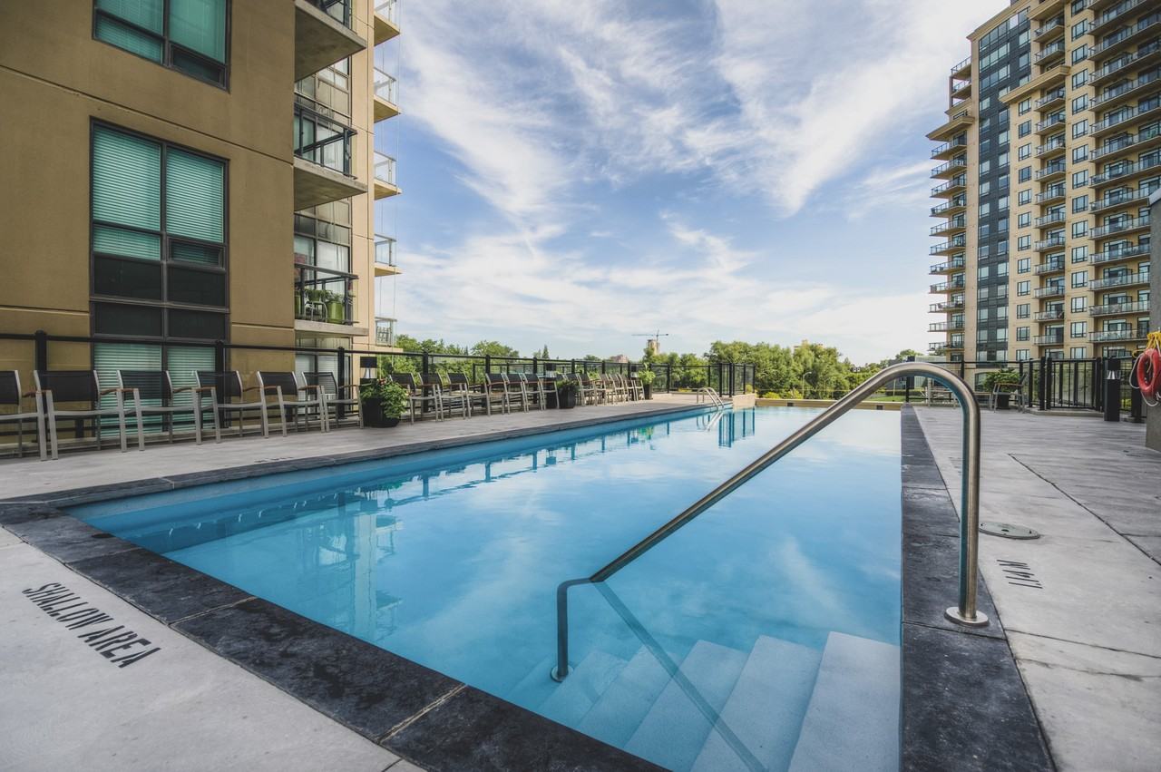 The Onyx - Photo 2 of 50