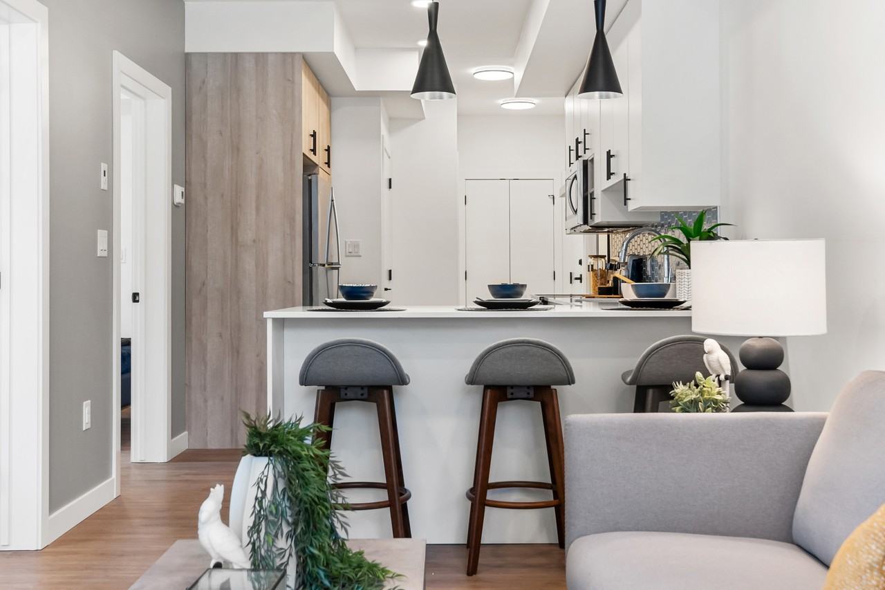 Bravo Apartments - Photo 4 of 21