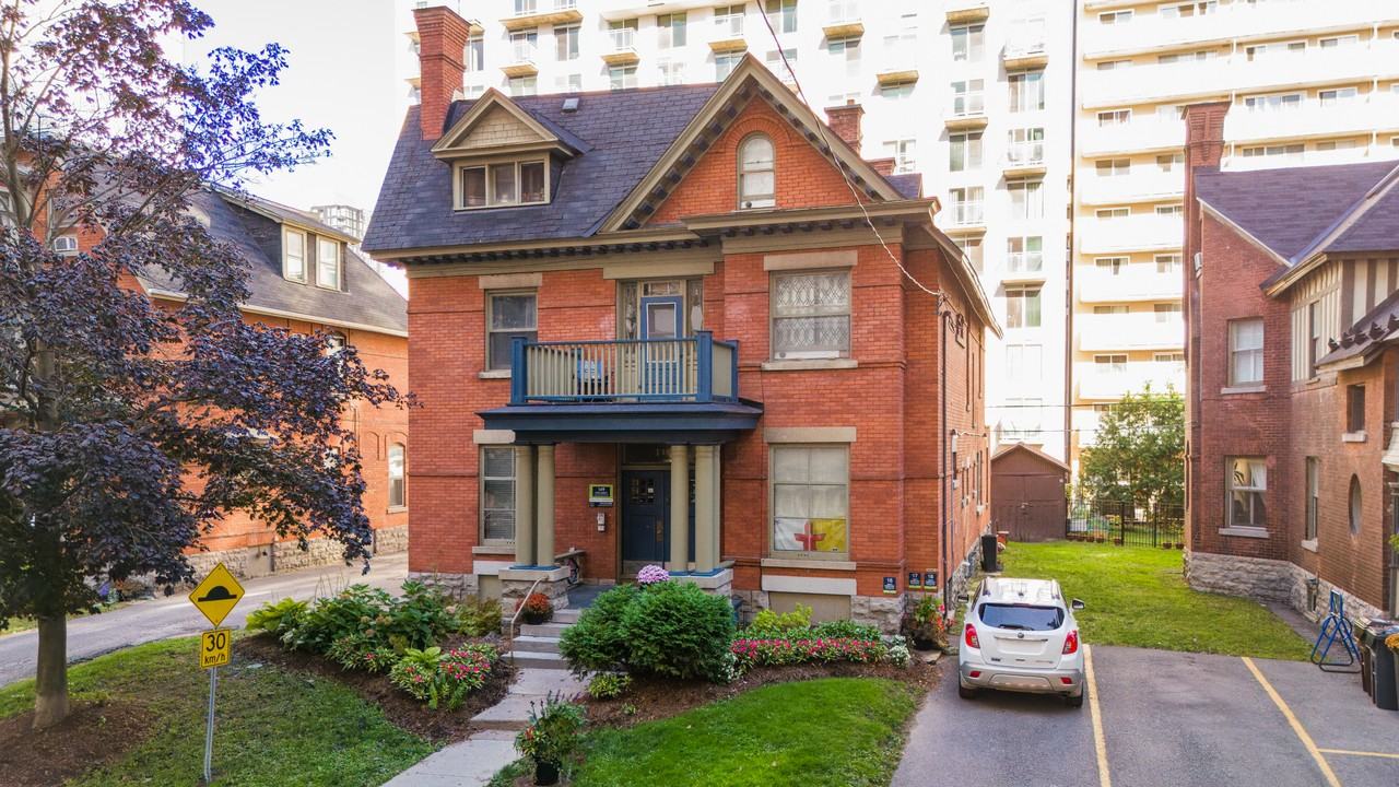 149 MacLaren - Photo 7 of 22