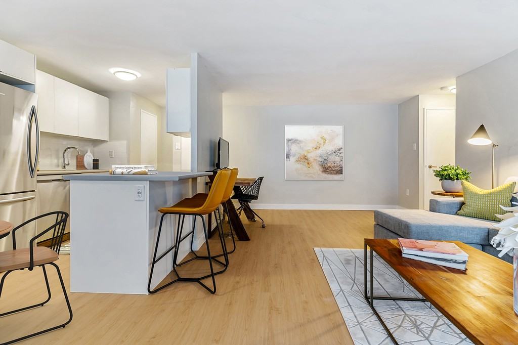 Castlegrove Apartments - Photo 6 of 21