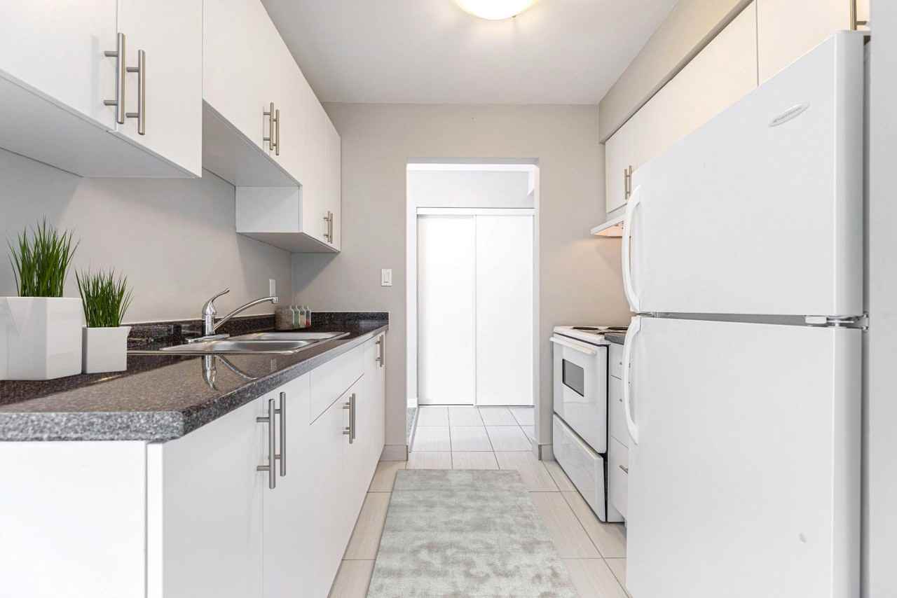 Spanish Trio - Photo 2 of 19