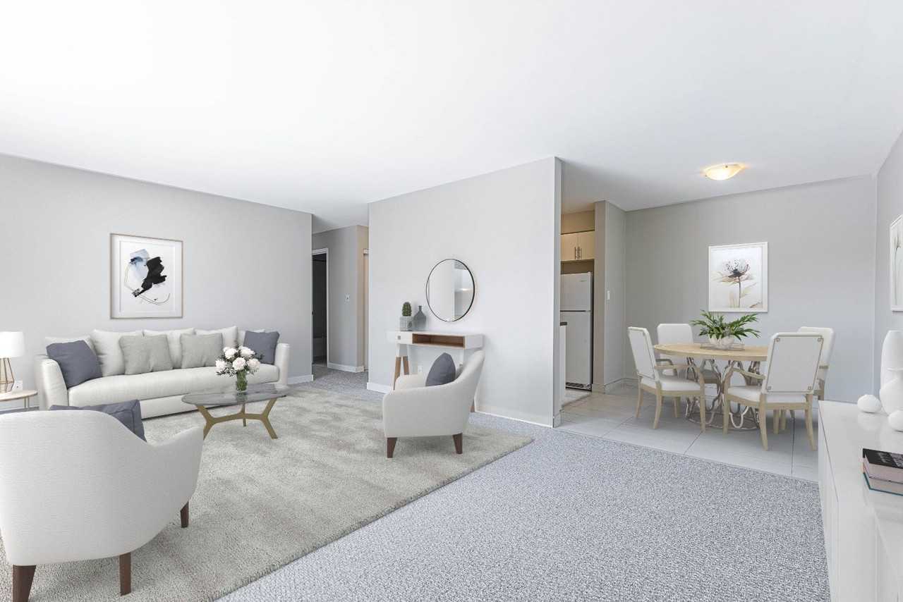 Spanish Trio - Photo 5 of 19