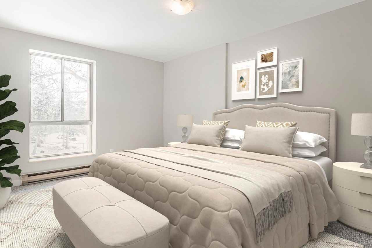 Spanish Trio - Photo 7 of 19