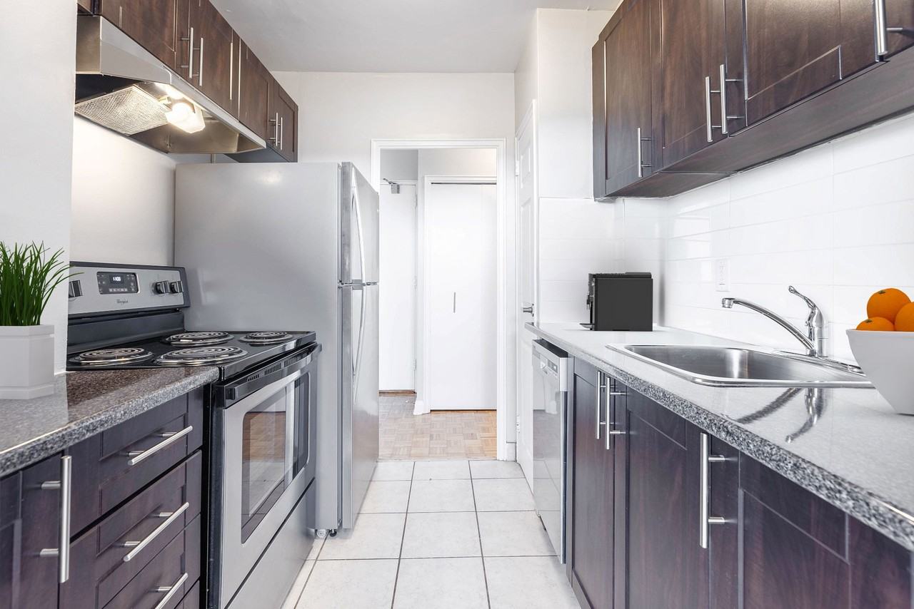 The Whitehall - Photo 2 of 11