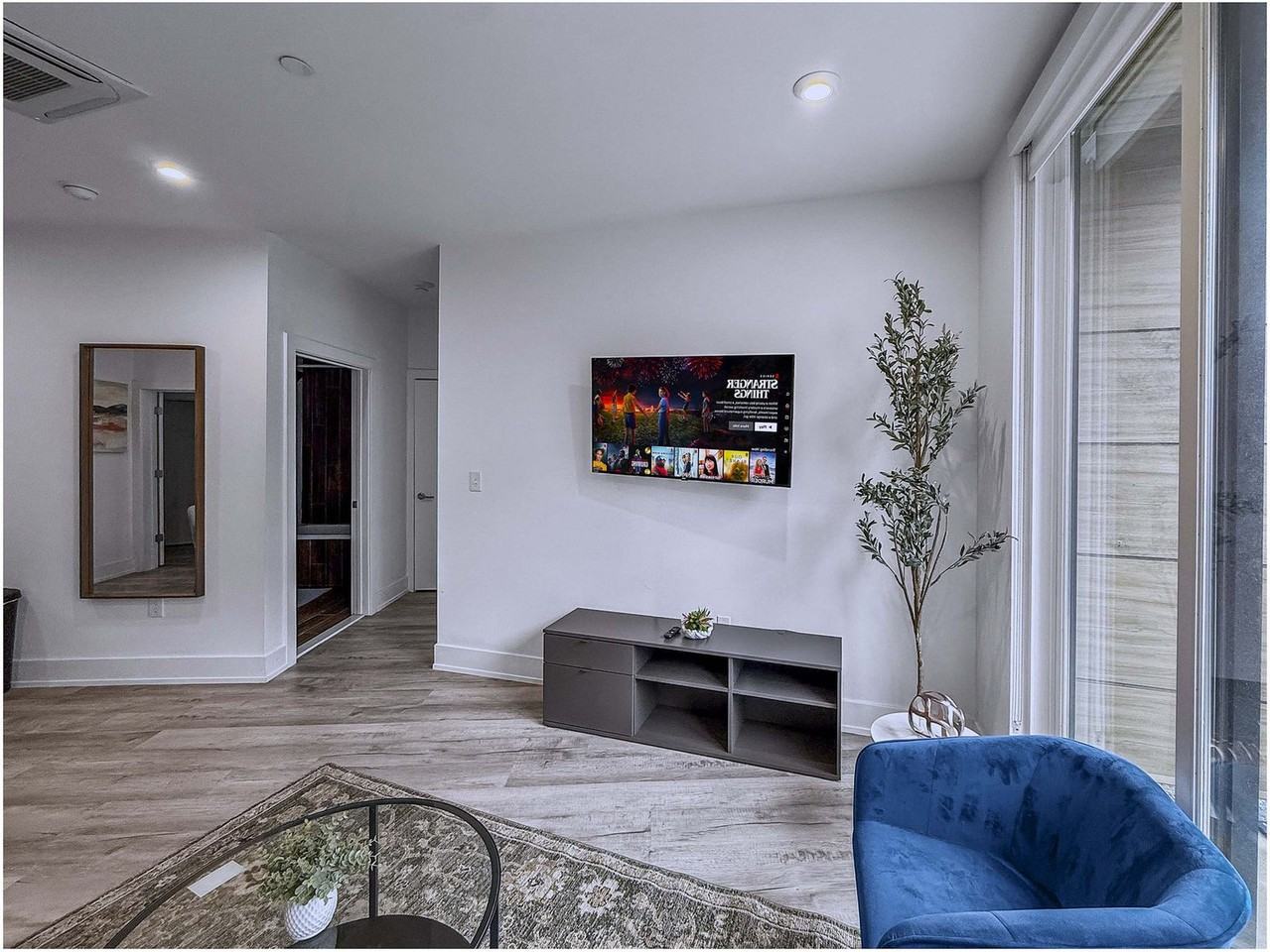 1214 North American Street - Photo 4 of 13