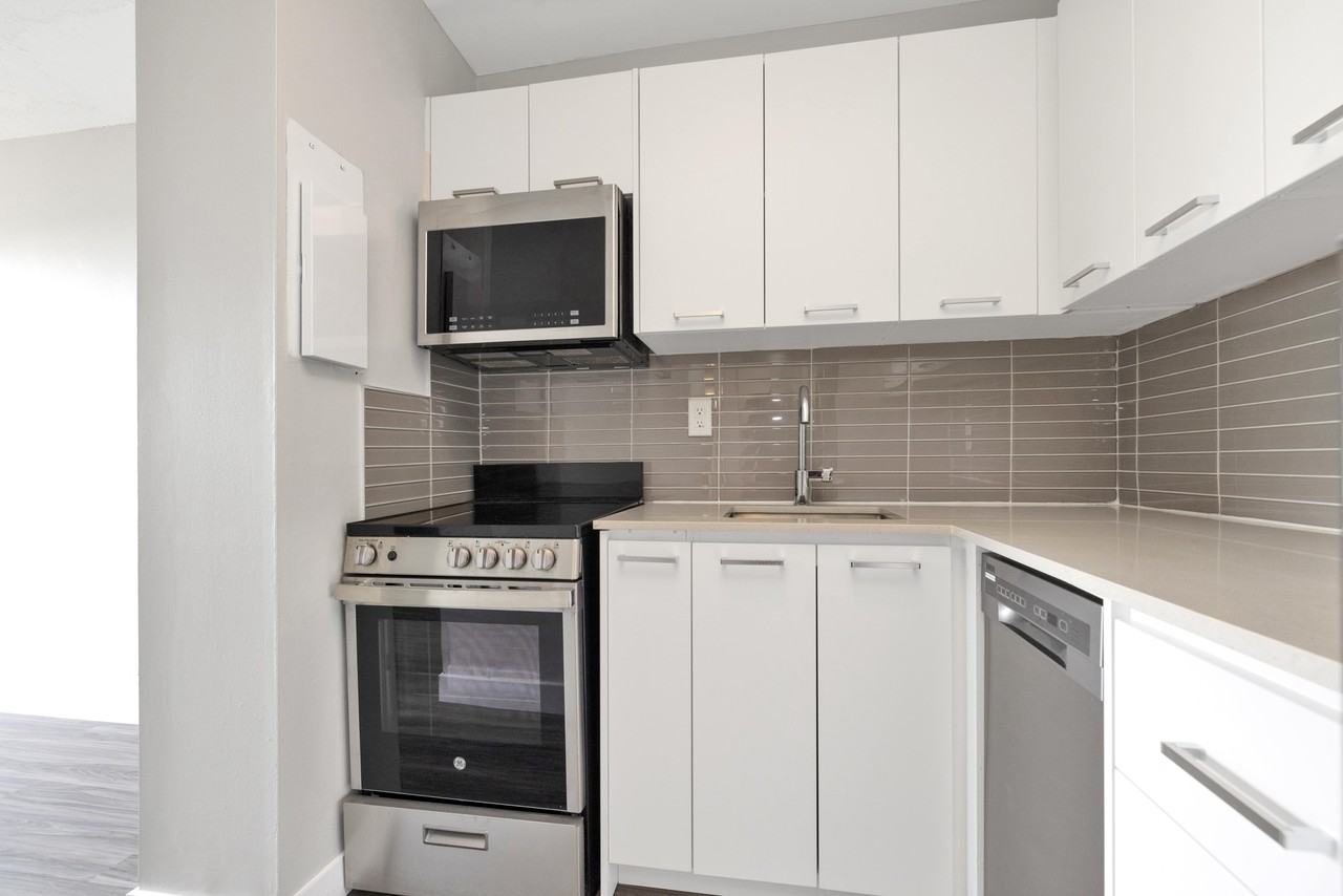 The Omeath - Photo 3 of 19