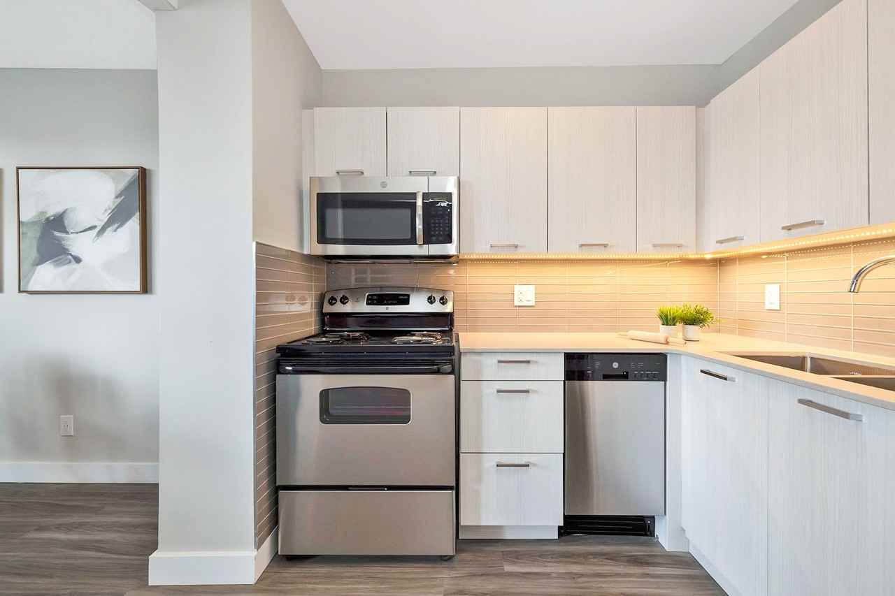 Bridgewood Place - Photo 2 of 50