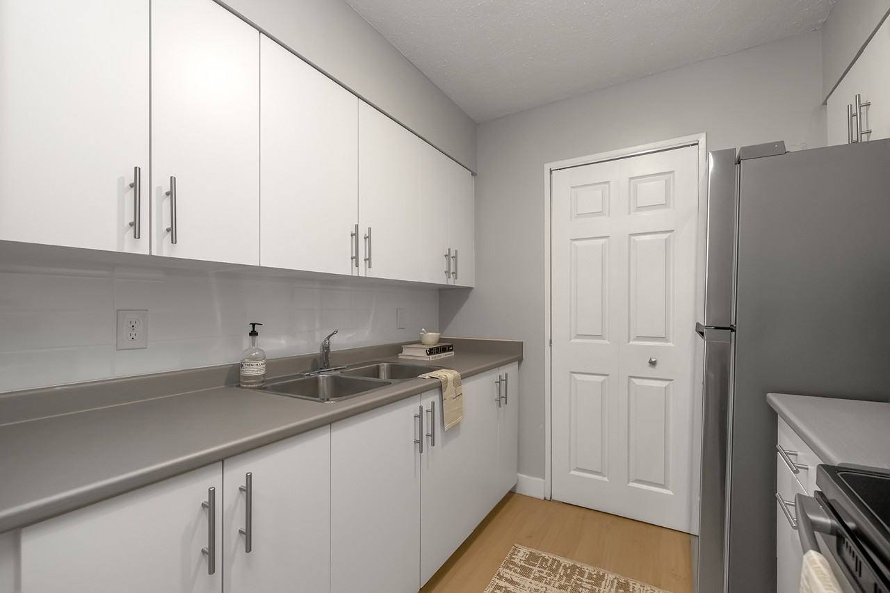 Mooregate Apartments - Photo 3 of 50