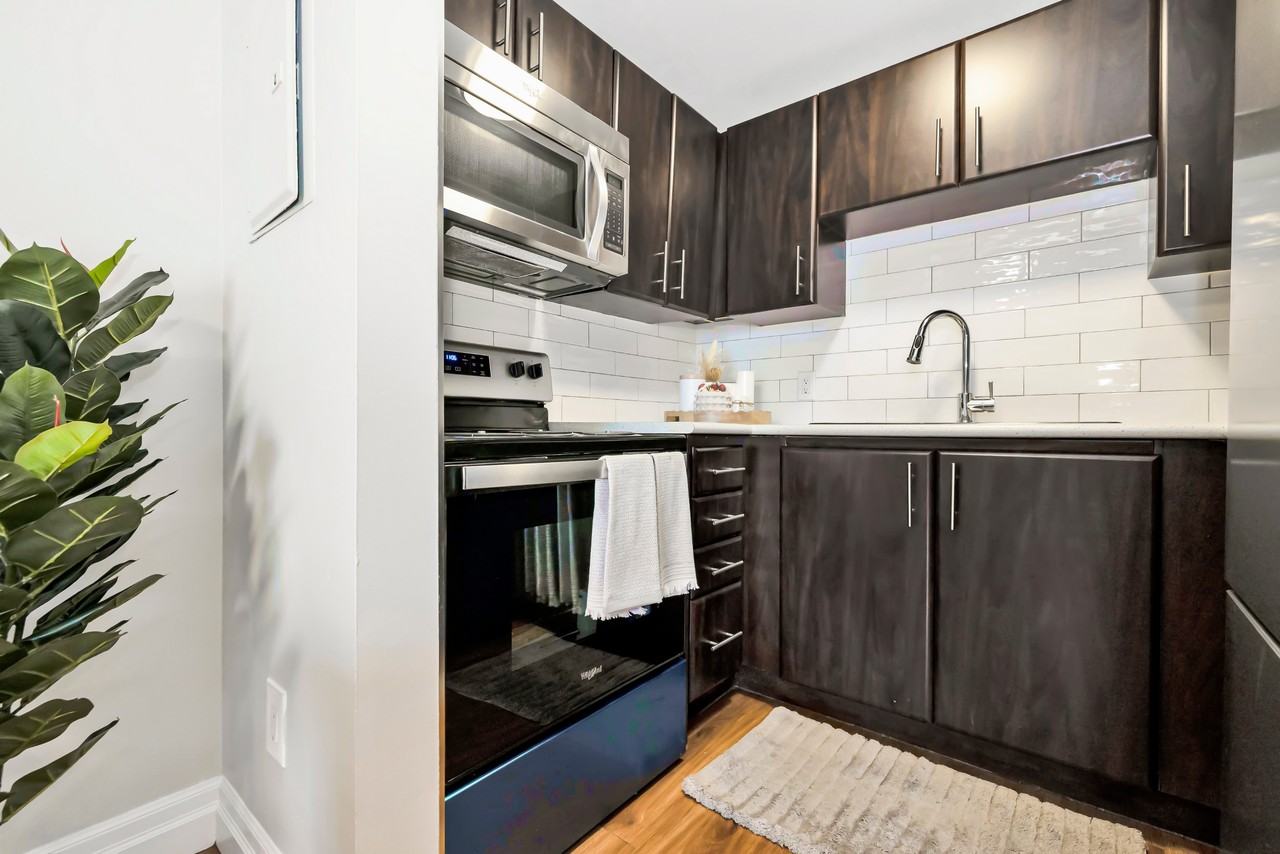 Vanier Heights - Photo 2 of 9