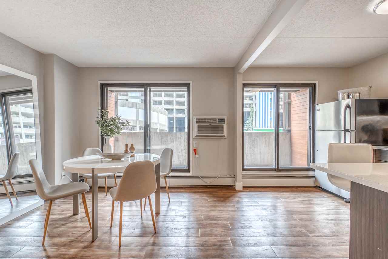 First on Tenth - Photo 5 of 50