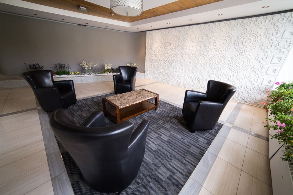 Apartment for rent at 20 Fontenay Court - Photo 3 of 6