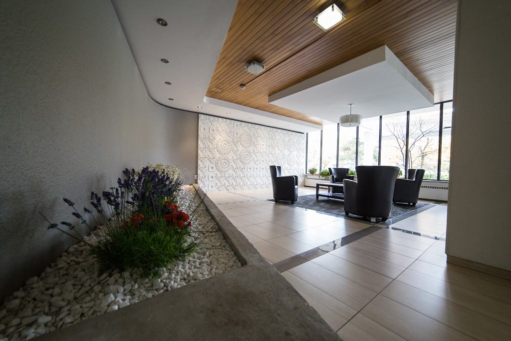 Apartment for rent at 20 Fontenay Court - Photo 4 of 6