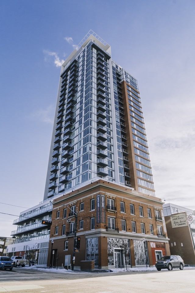 Maclaren - Photo 2 of 19