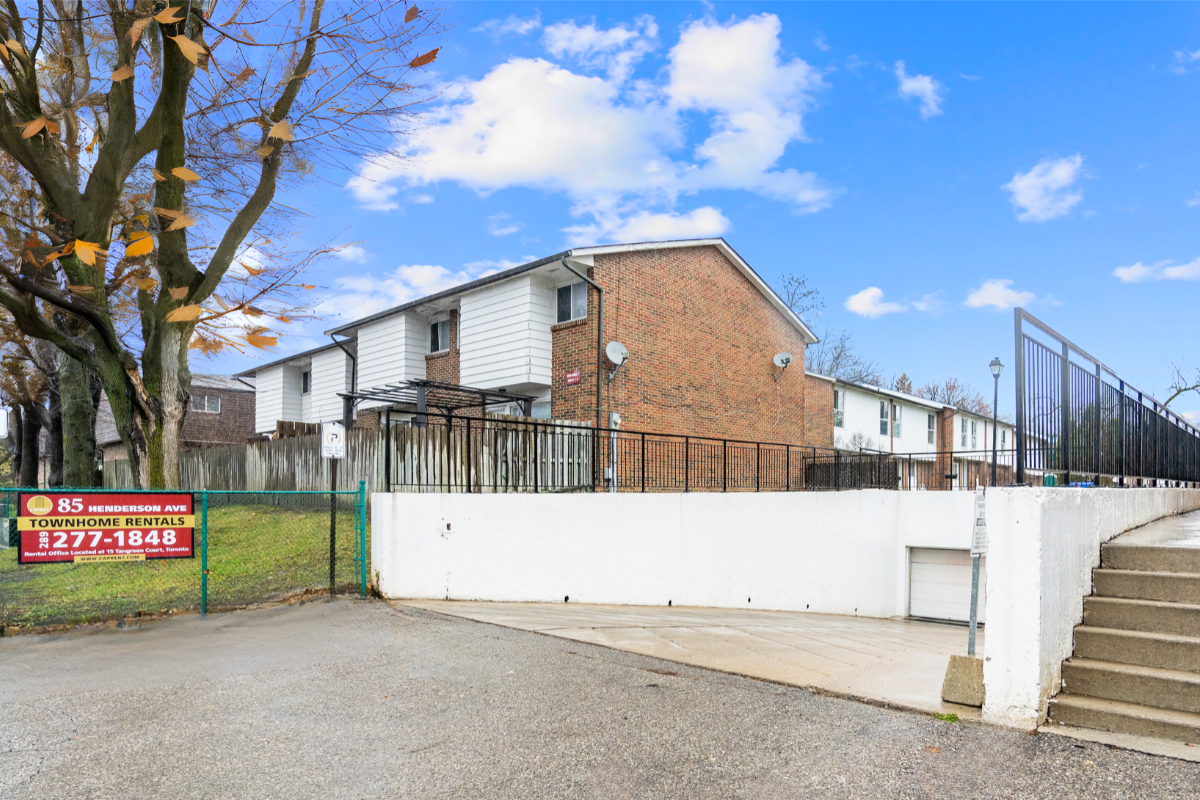 85 Henderson Avenue Townhomes - Photo 6 of 39